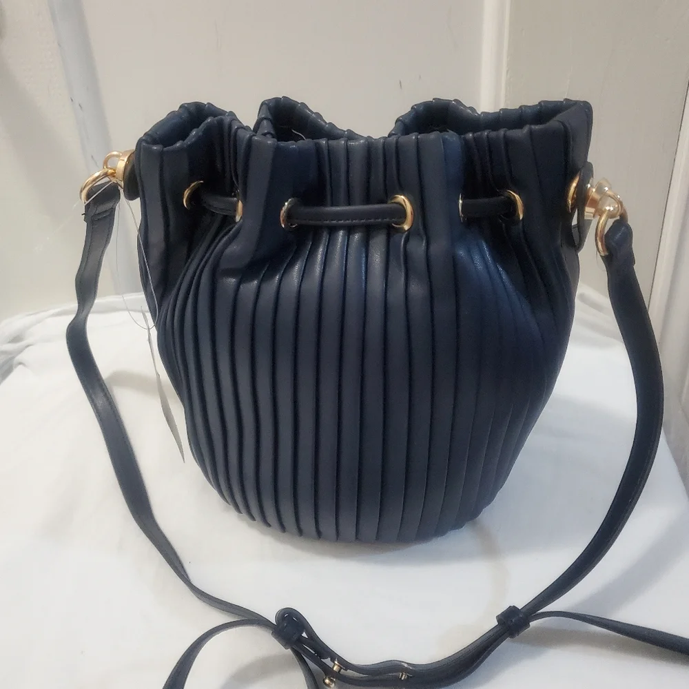 Alfani Phoebie Pleated Bucket Bag, navy - Picture 4 of 7
